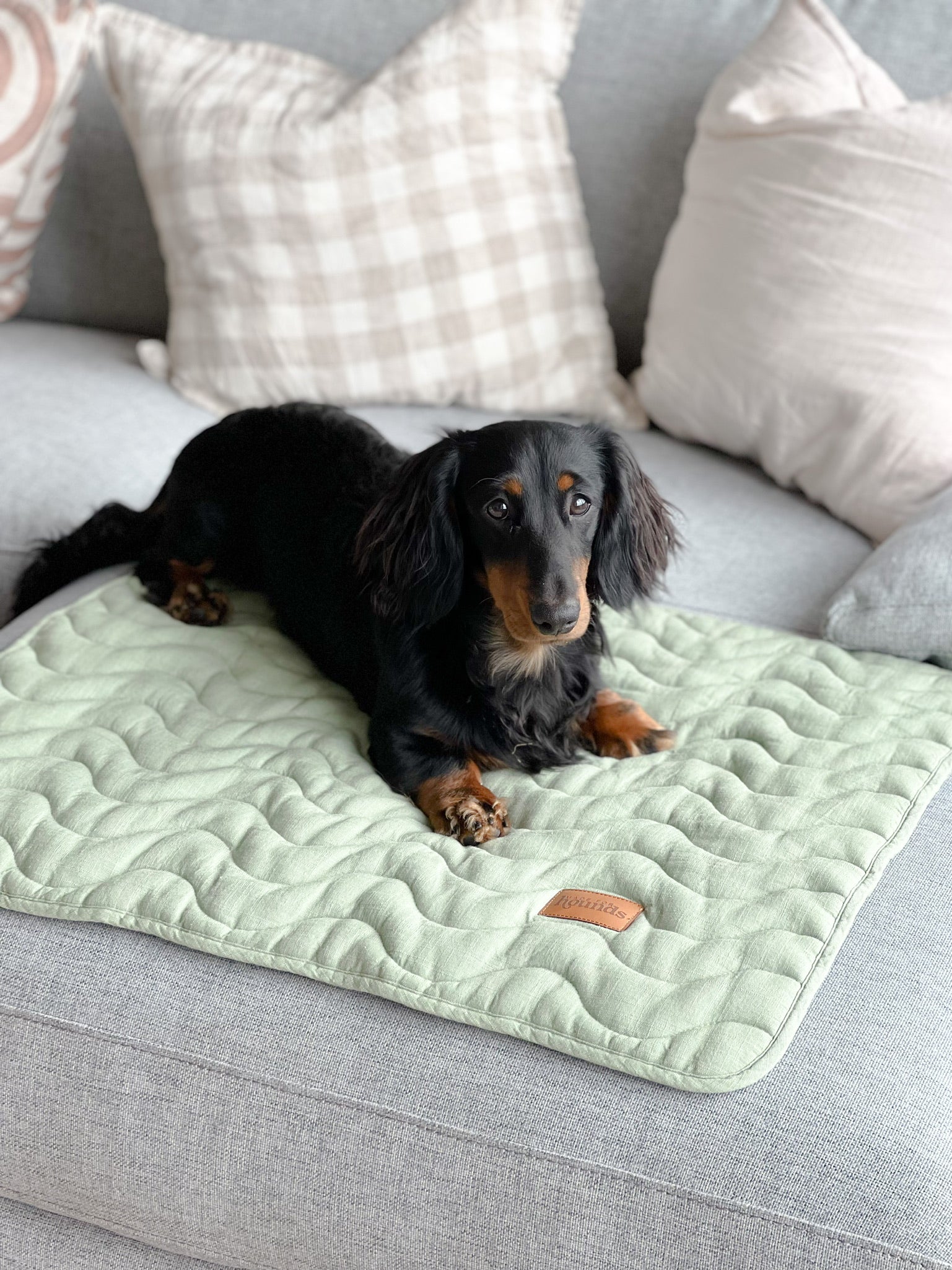 Quilted Linen Couch Mat - Sage Green